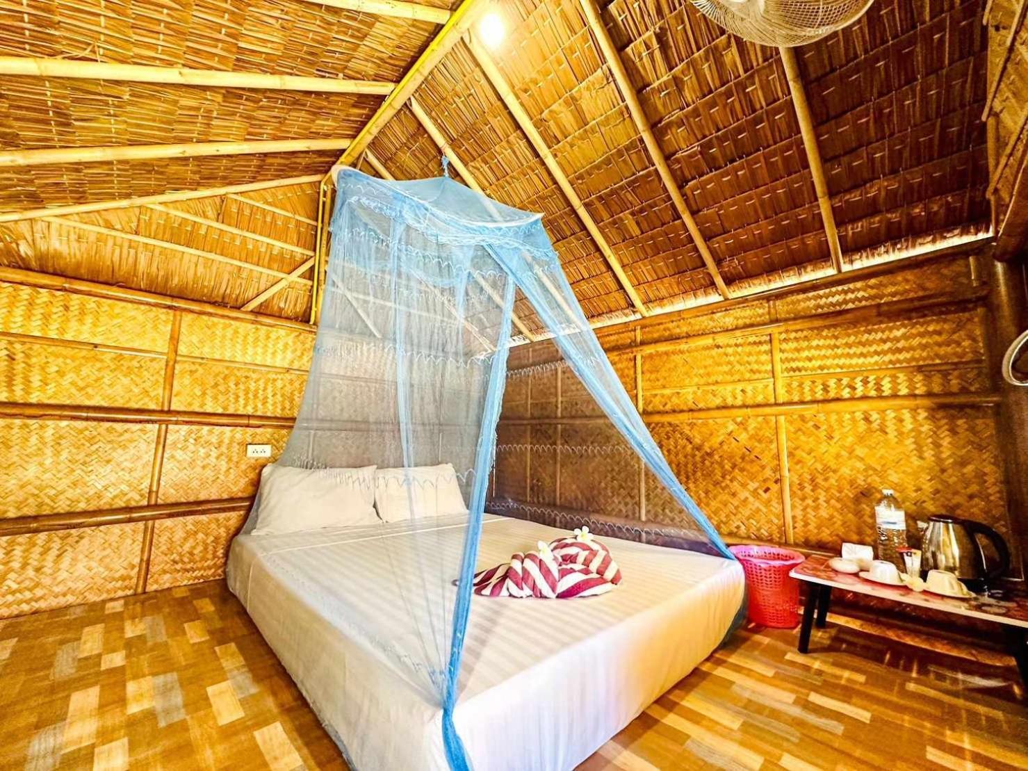 Check In Lanta Hotell Ko Lanta Exteriör bild